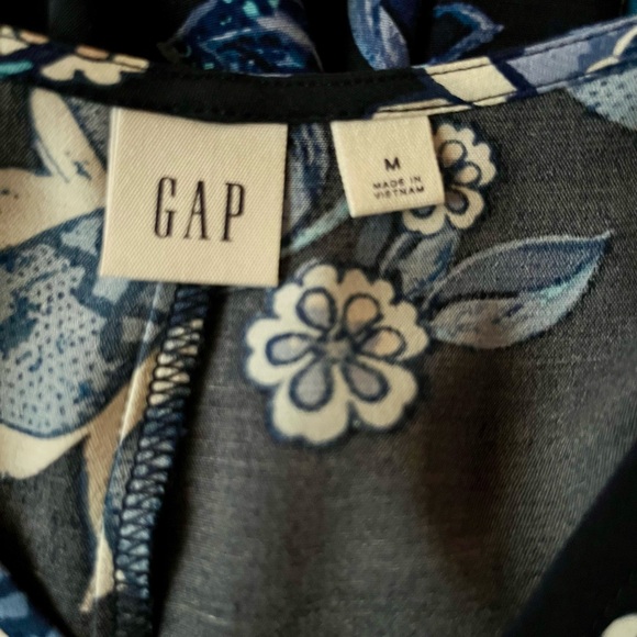 Gap Dress with Removable Belt - Picture 3 of 4